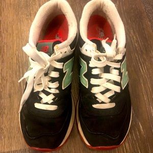 EUC New Balance sneakers